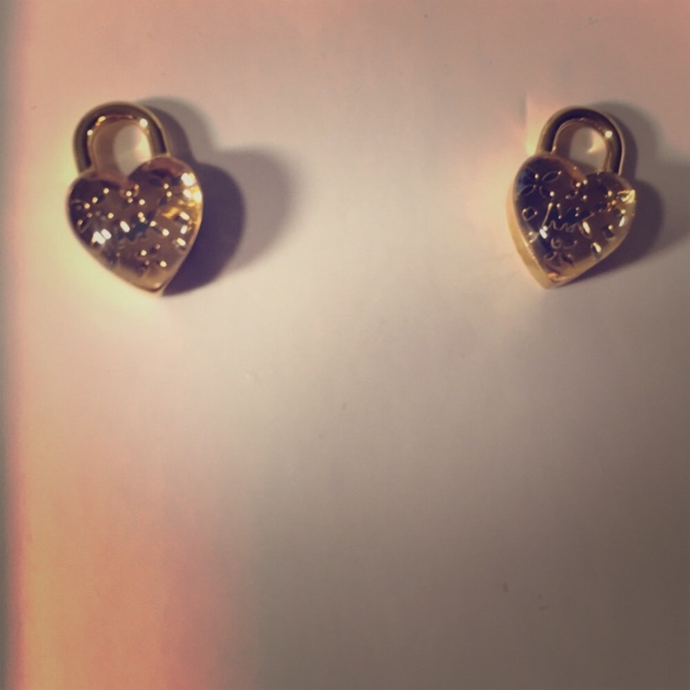 🎁 ‼️Michael Kors 3D Acrylic Heart Earrings - Picture 4 of 8